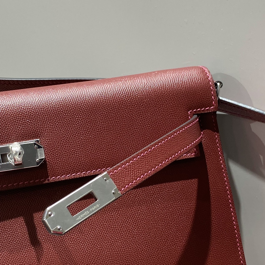 Hermes Kelly Elan Shoulder Bag in Bordeaux Epsom Leather 